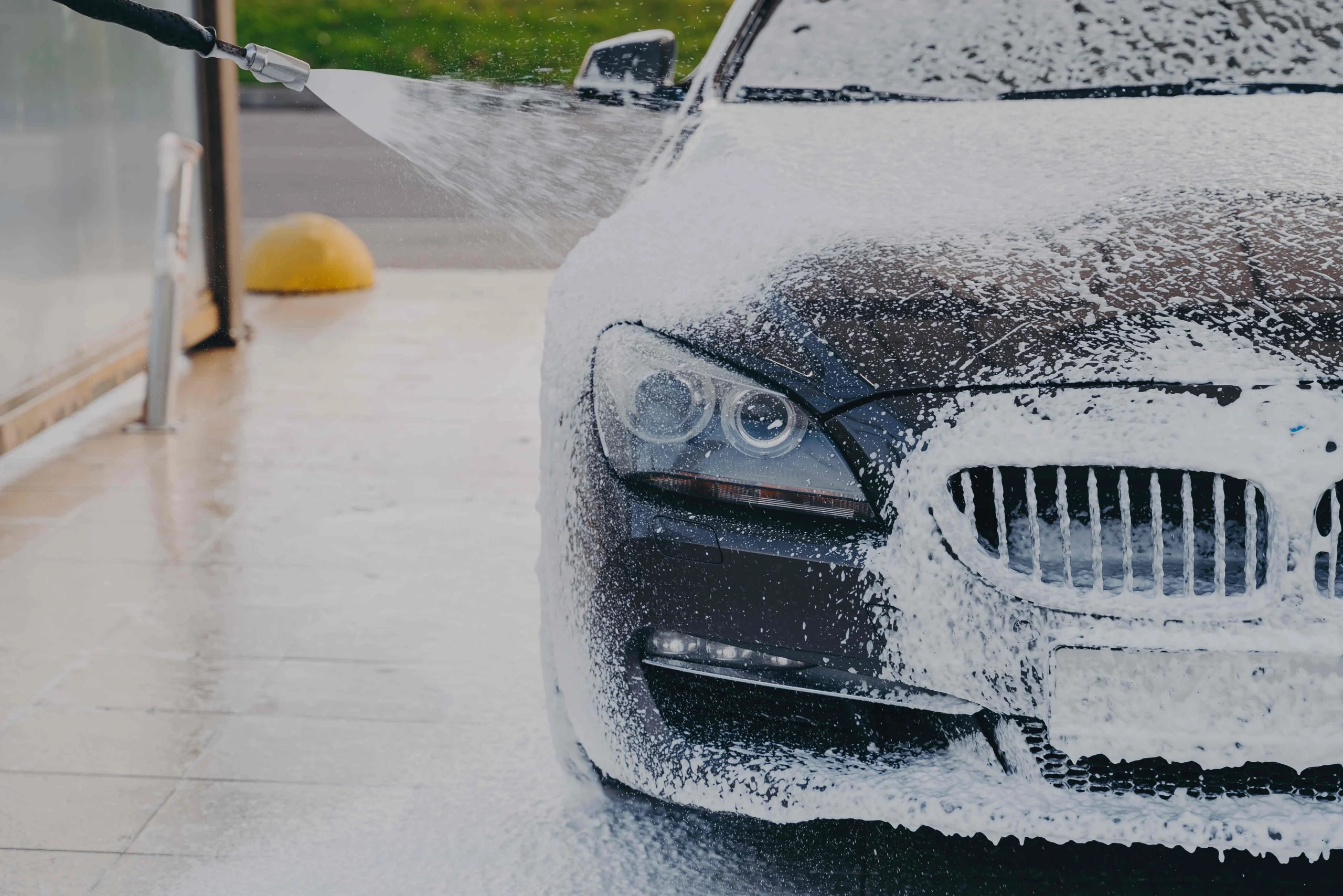 Is Snow Foaming a Car Worth It?